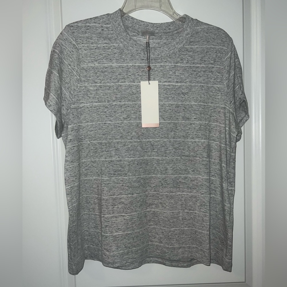 NWT CALIA by Carrie Underwood Tee - Size XL